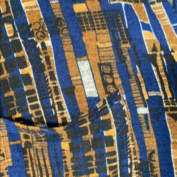 LulaRoe Small Sarah.  EUC - Picture 2 of 2